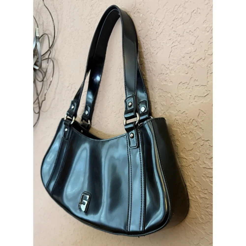 Guess Patent Faux Leather Black Y2k Double Handle Shoulder Bag Zip Close Boho